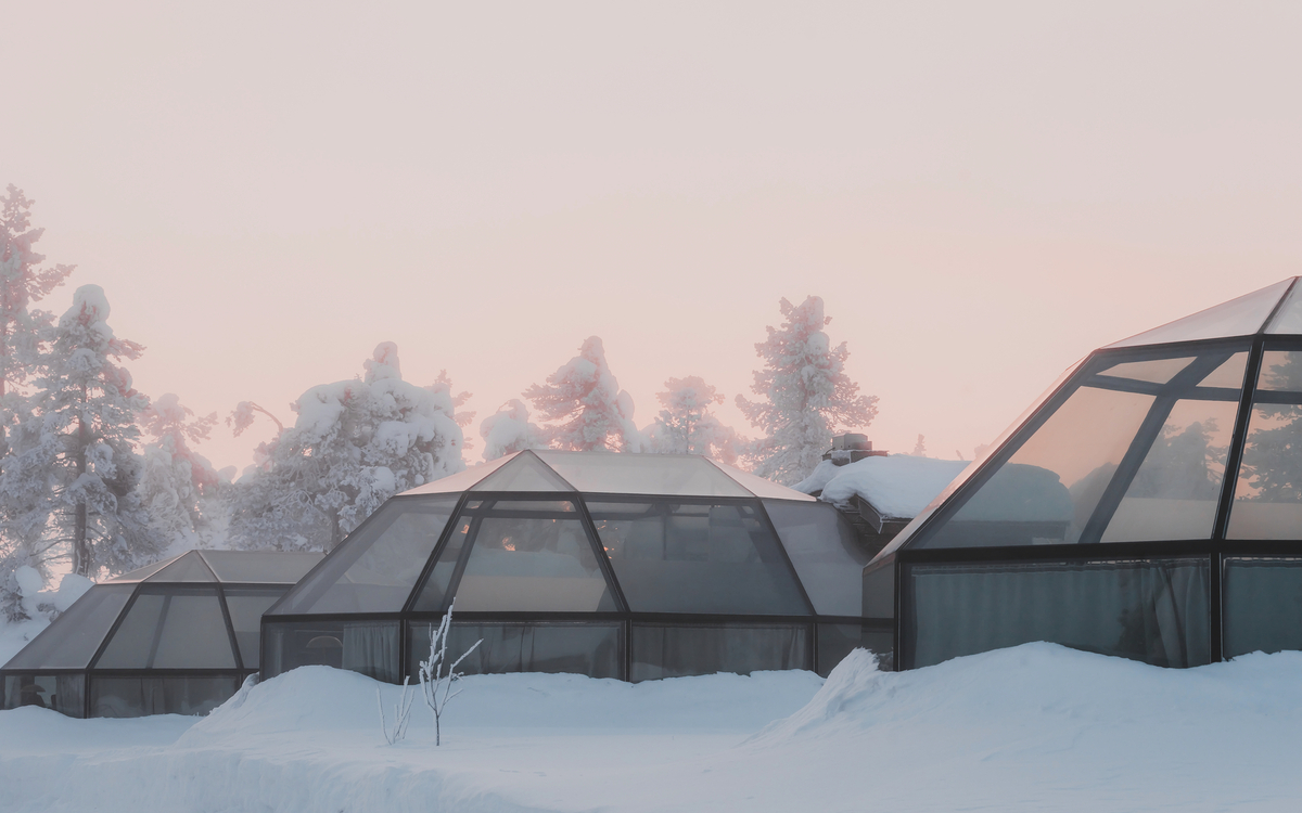 Levin Iglut Golden Crown