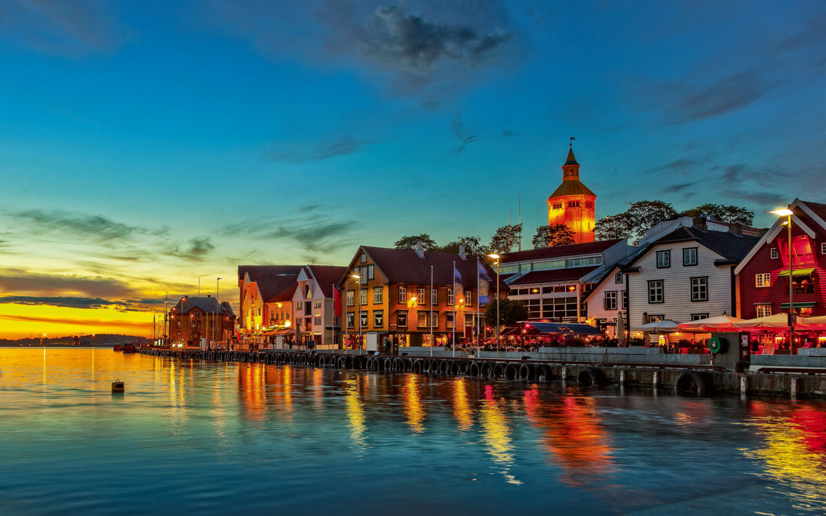 Stavanger in der Nacht